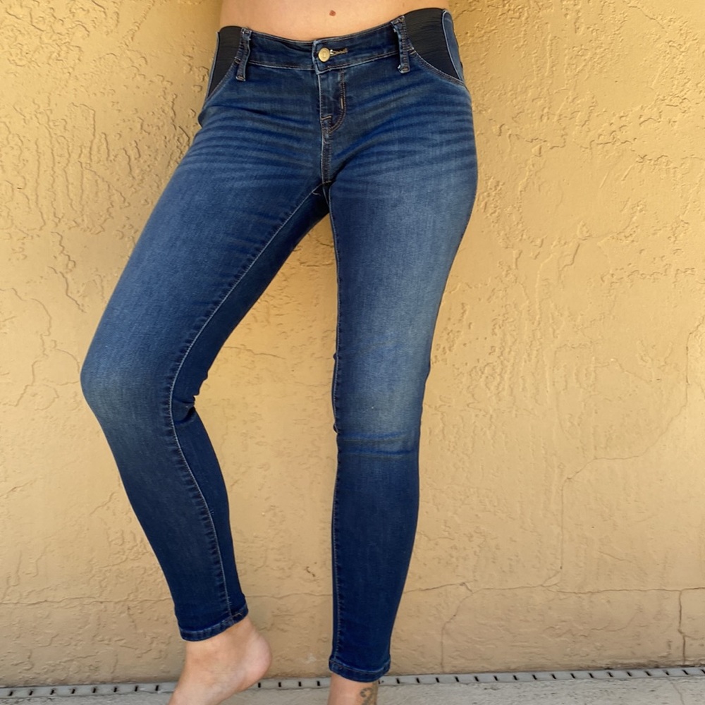 Isabella maternity jeans 4/27R
